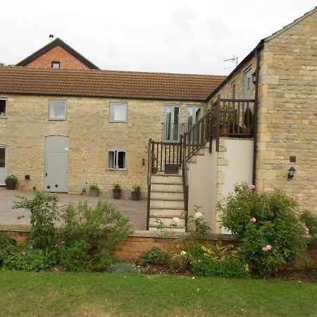 Willoughby Arms Hotell Little Bytham Exteriör bild