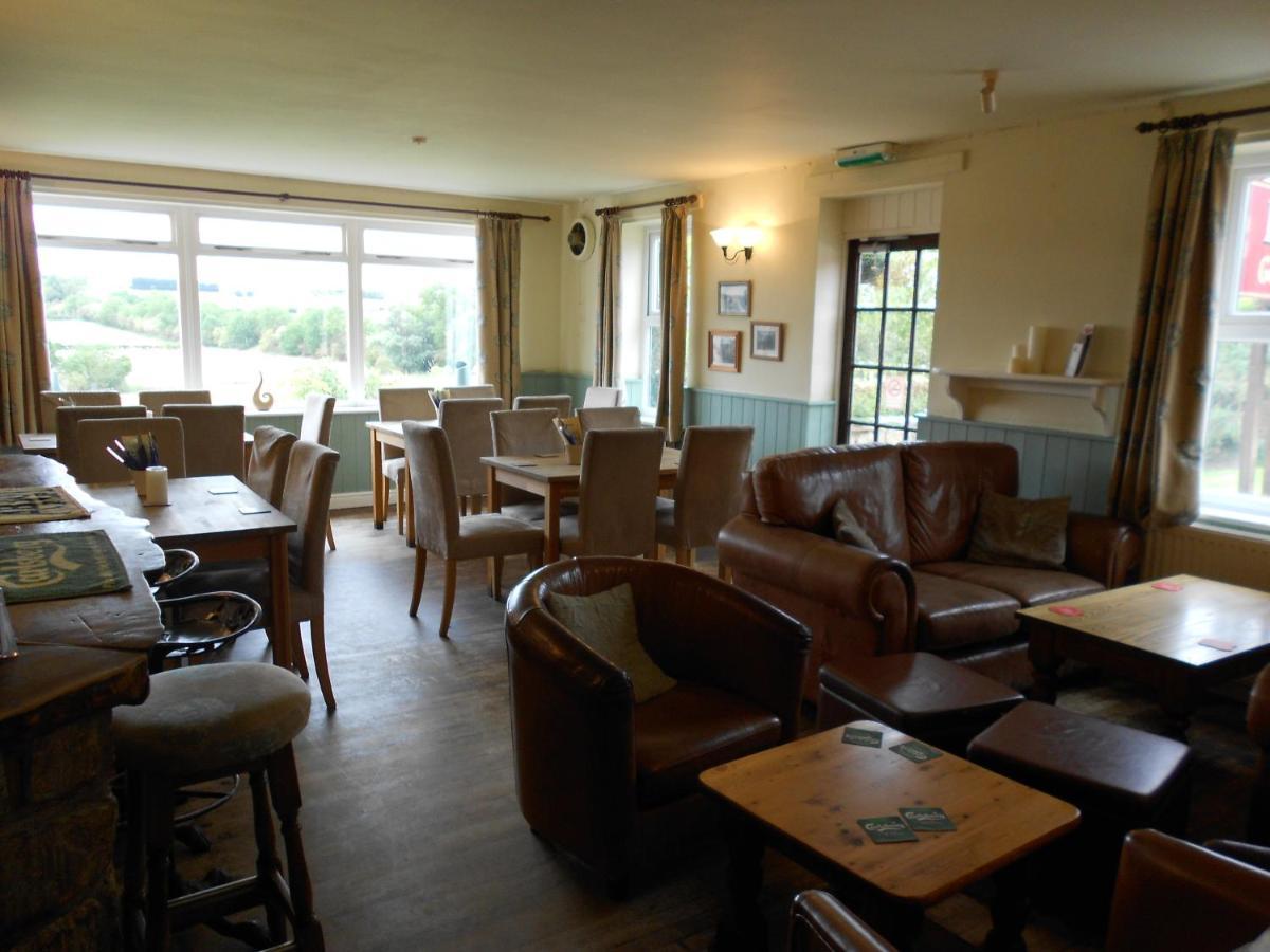 Willoughby Arms Hotell Little Bytham Exteriör bild