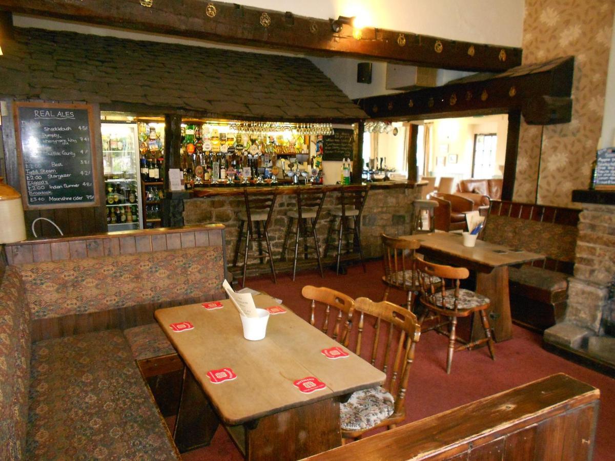 Willoughby Arms Hotell Little Bytham Exteriör bild
