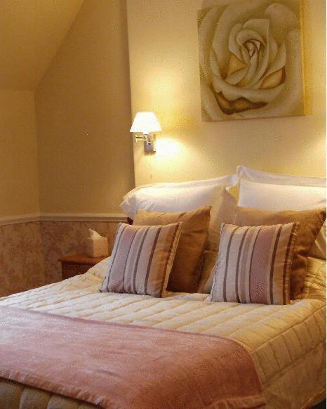 Willoughby Arms Hotell Little Bytham Exteriör bild